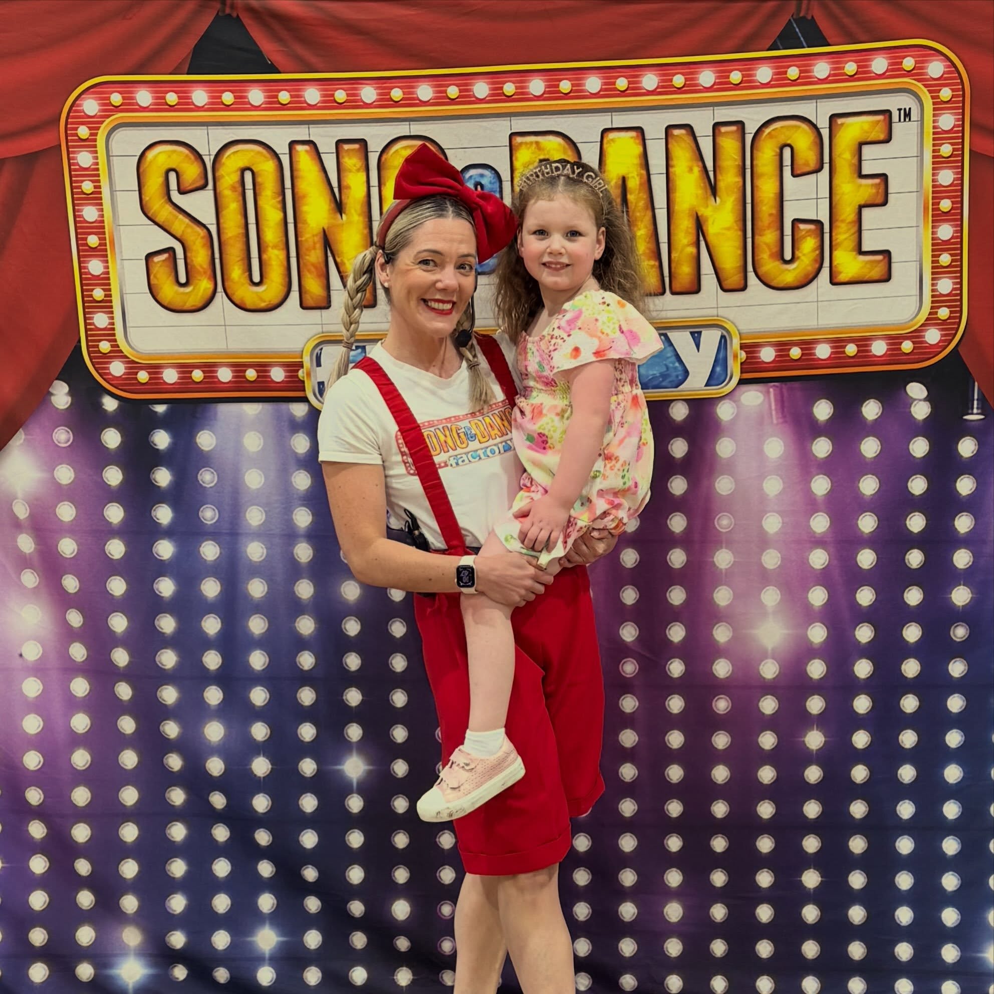 Happy birthday Lily! Adele had the best day with you and all of your friends at your Song & Dance Factory birthday party