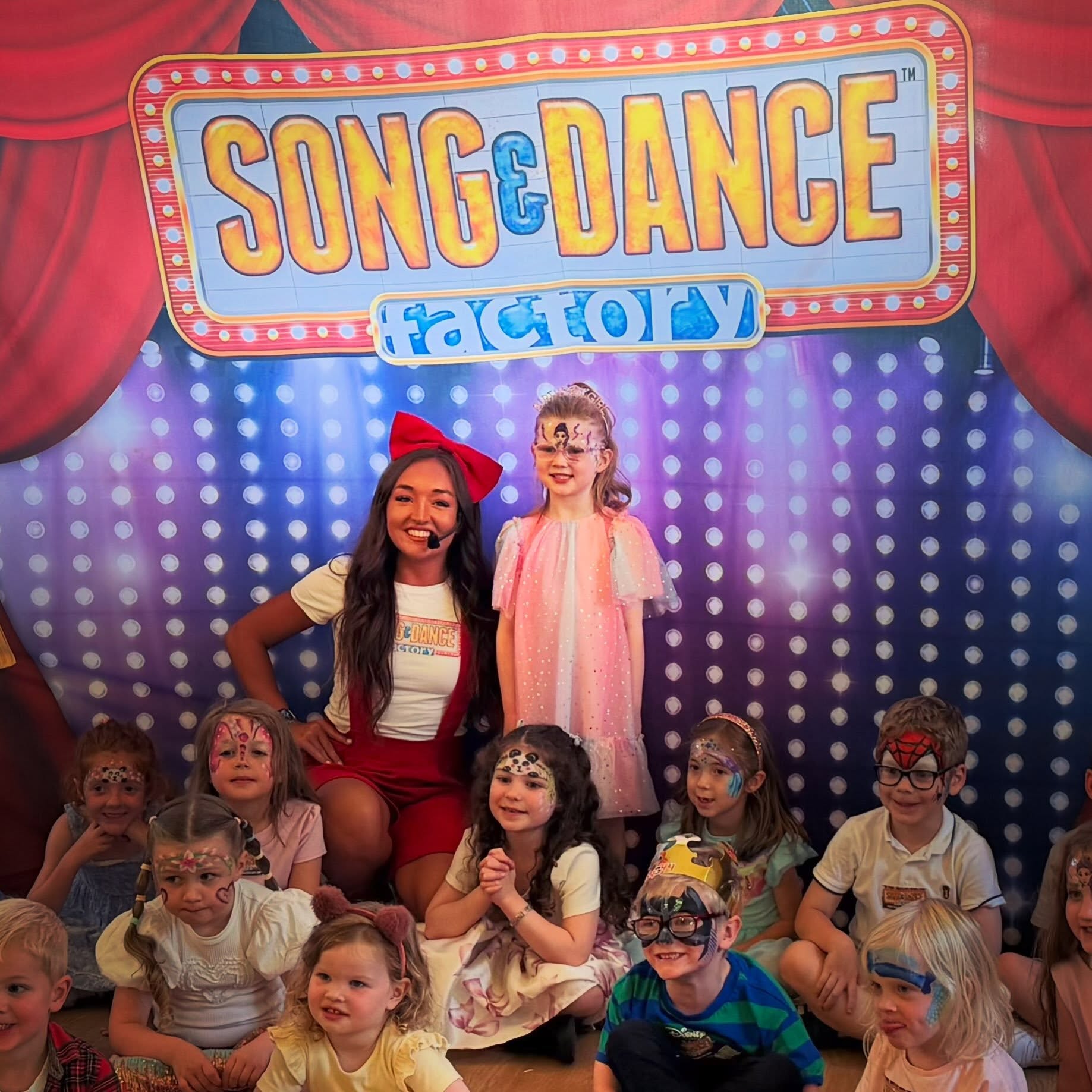 Happy birthday Ava! Kiera had the best day with you and all of your friends at your Song & Dance Factory birthday party.